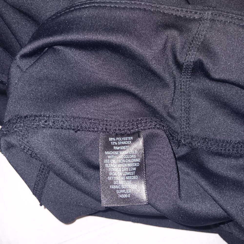 XERSION FITTED HIGH WAIST POCKET CAPRI LEGGINGS - Picture 9 of 11